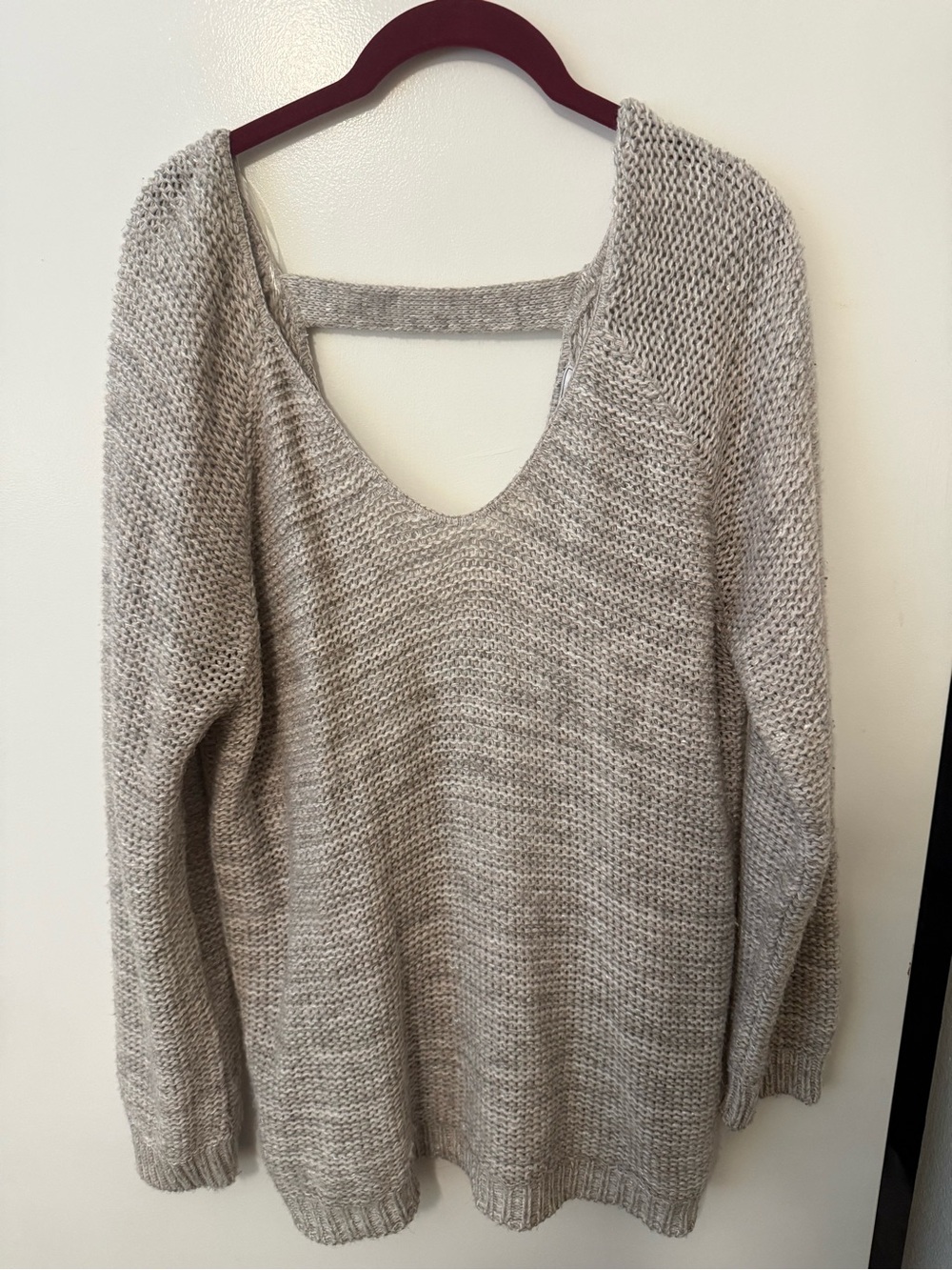 Susina Relaxed V-Neck Knit Sweater in Light Taupe
